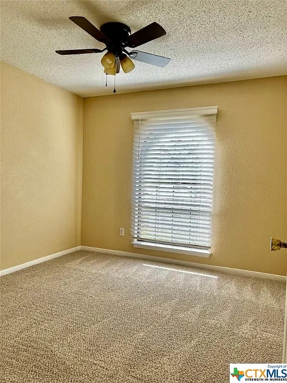 Building Photo - 901 Kelso Dr