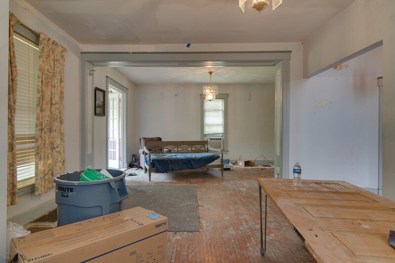 Building Photo - 724 W Prairie Ave