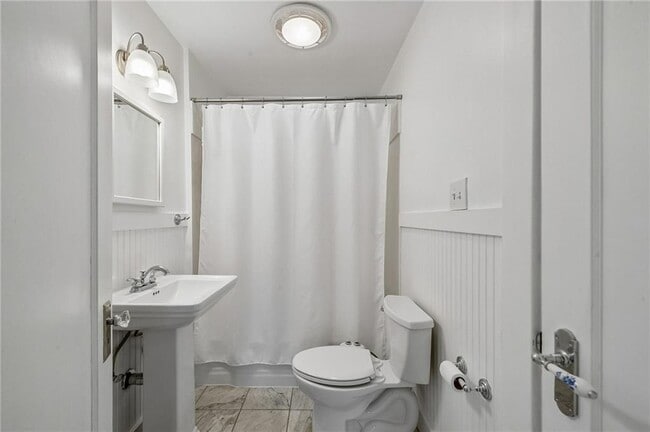 Building Photo - 117 S Atlantic Ave