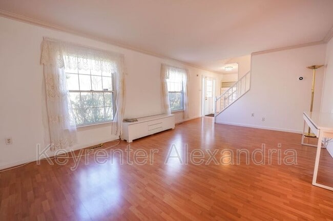 Building Photo - 7123 Red Horse Tavern Ln