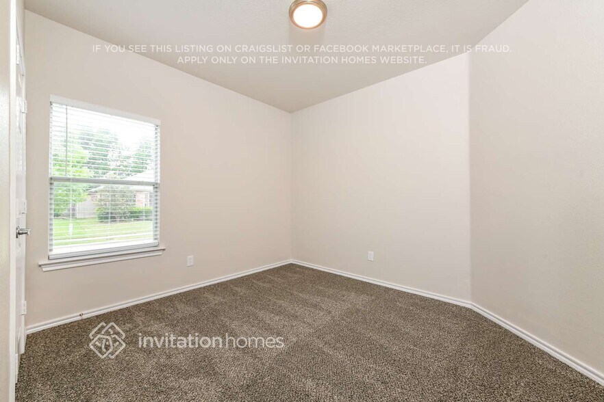 Building Photo - 6101 Farrah Dr
