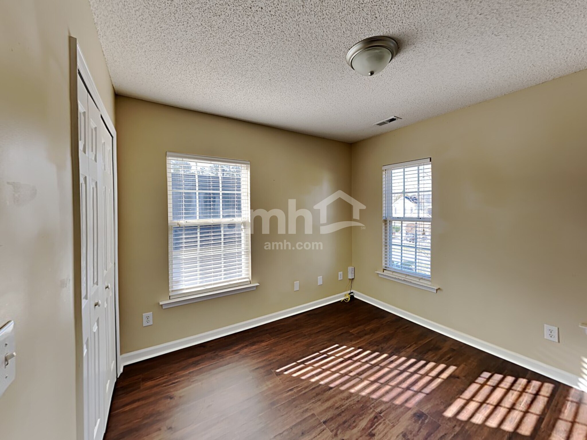 Building Photo - 104 Indian Overlook Ct