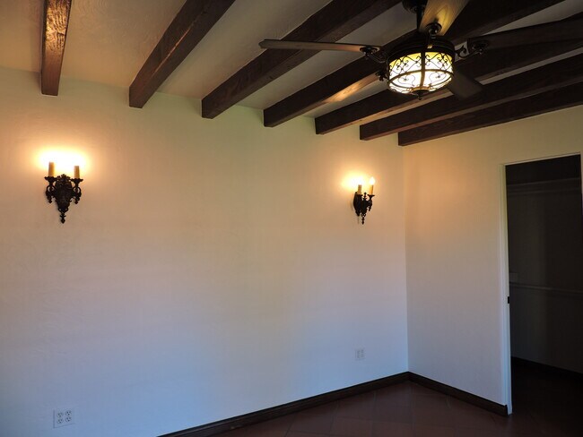 Building Photo - 3751 Olive Ave