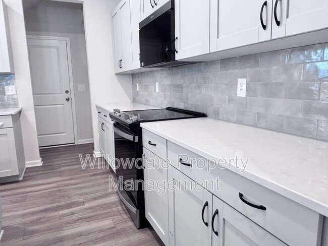Building Photo - 175 Anise Ln