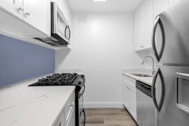 Building Photo - 280 Rector Pl