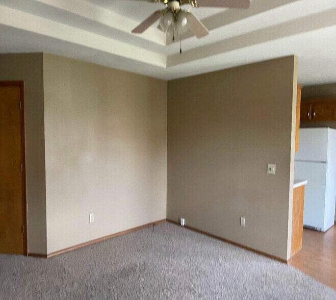 Building Photo - 4115 S Parkhill Ct