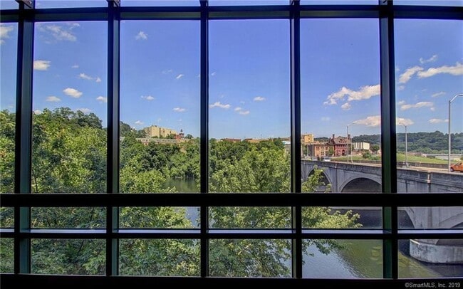 Building Photo - 145 Canal St