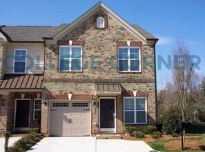 Building Photo - 4964 Wyngate Village Dr