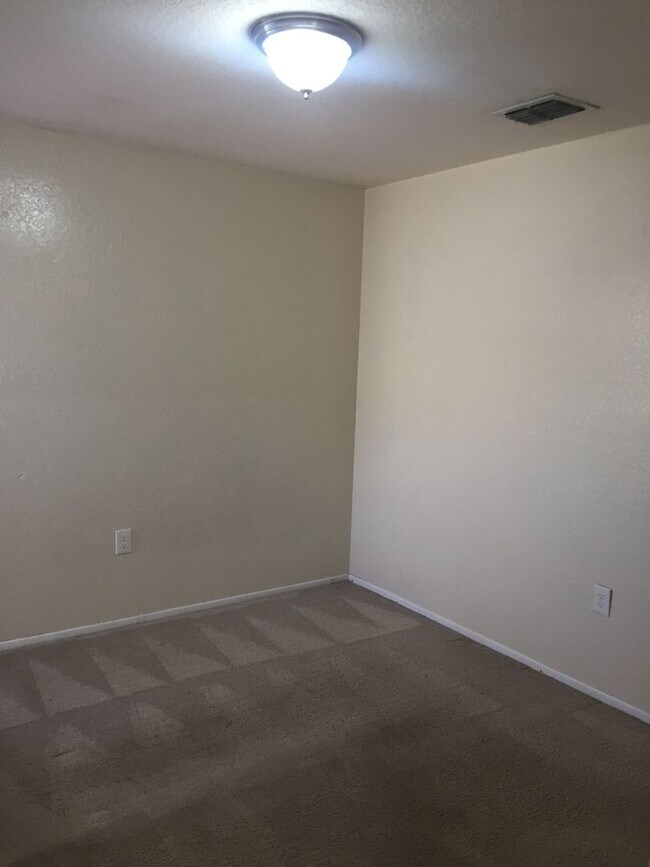 Building Photo - 7772SBD(100)