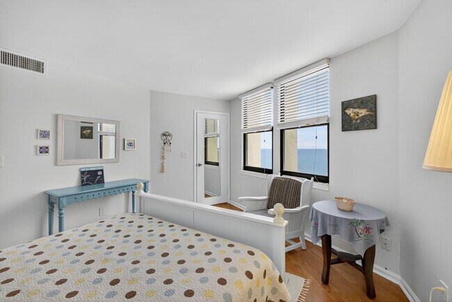 Building Photo - 2800 N Ocean Dr