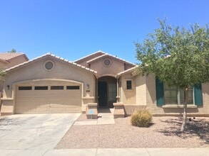 Building Photo - Beautiful Ranch Style 3 Bed 2 Bath Home!