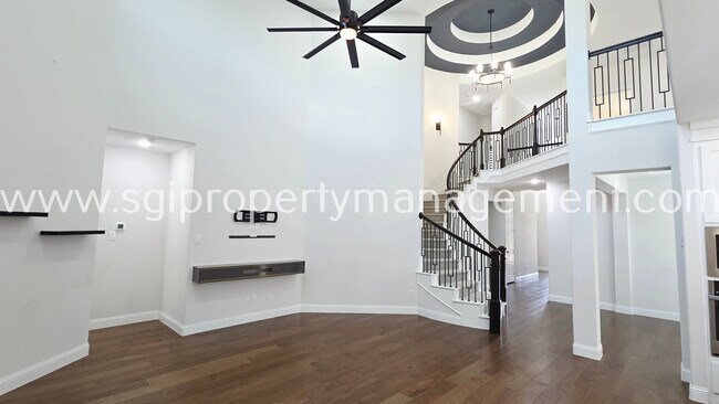 Building Photo - 10870 Grayhead Dr