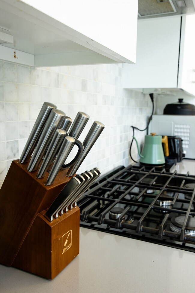 Building Photo - 507 S Park Dr