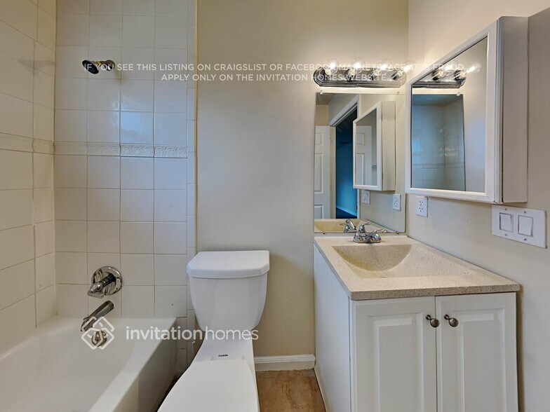 Building Photo - 5048 Cornell Walk