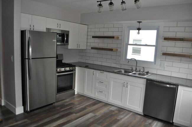 Building Photo - 4220-4226 Wilson Ave SW