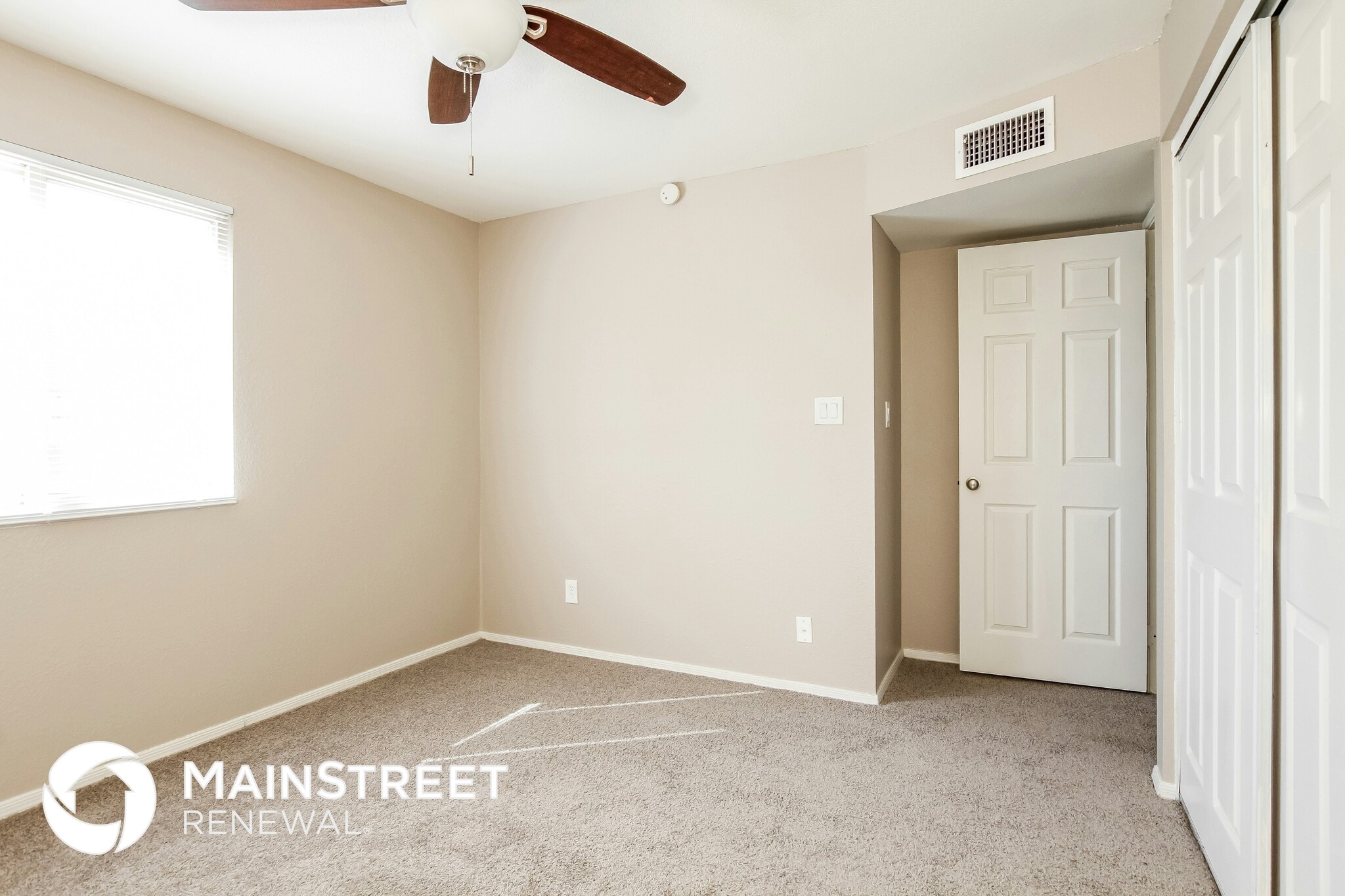 Building Photo - 4228 N 85th Dr