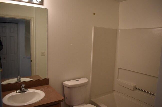 Building Photo - 39696 Rockcrest Ln