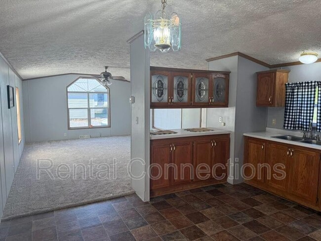 Building Photo - 205 Crossroad School Rd