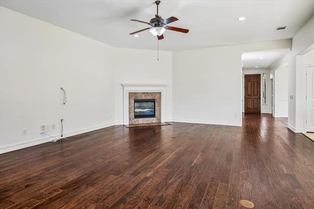 Building Photo - 1037 Everglades Dr