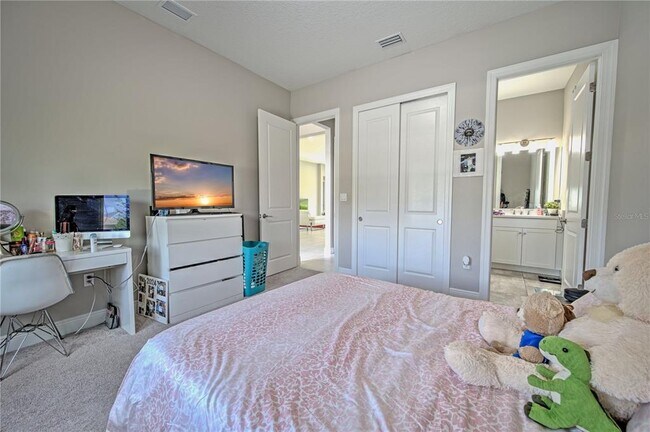 Building Photo - 9045 Bernini Pl