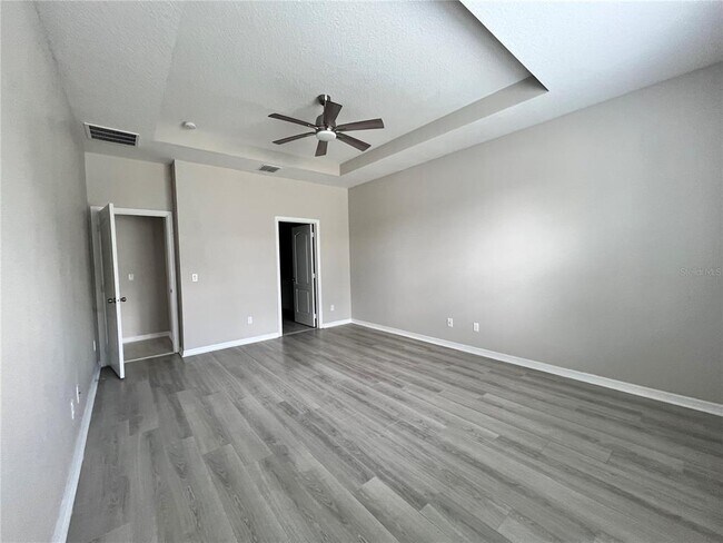 Building Photo - 1449 Paget Cove