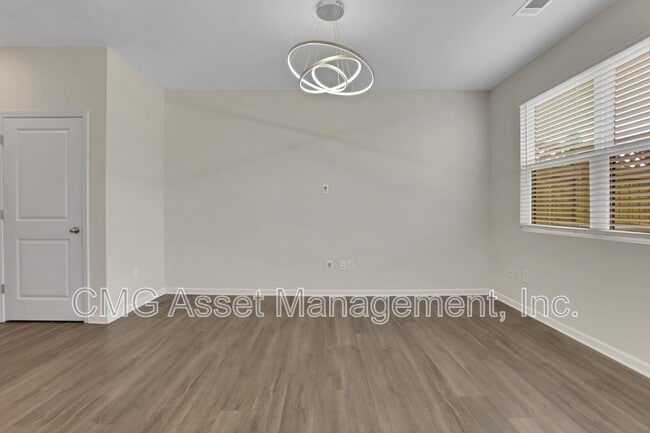 Building Photo - 6417 Mountain Home Way