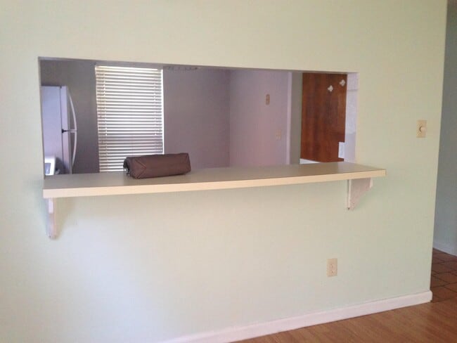 Building Photo - 2333 Ryan Pl