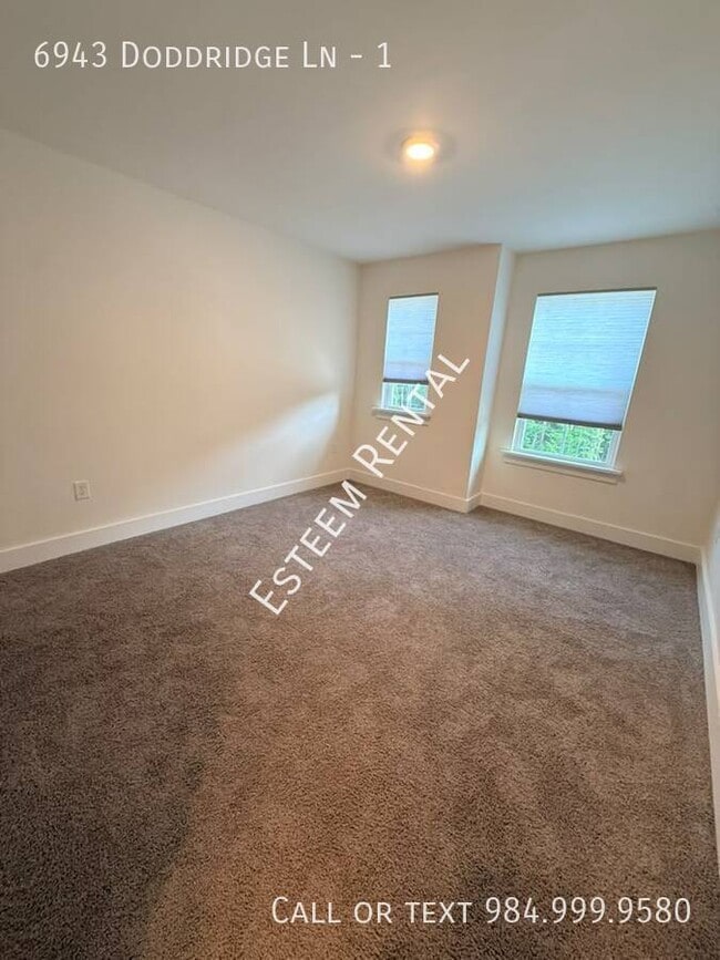 Building Photo - 6943 Doddridge Ln