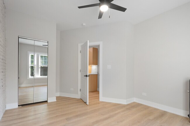 Building Photo - 1904 W Morse Ave