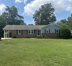Building Photo - Northeast Raleigh 3 bedroom gem!