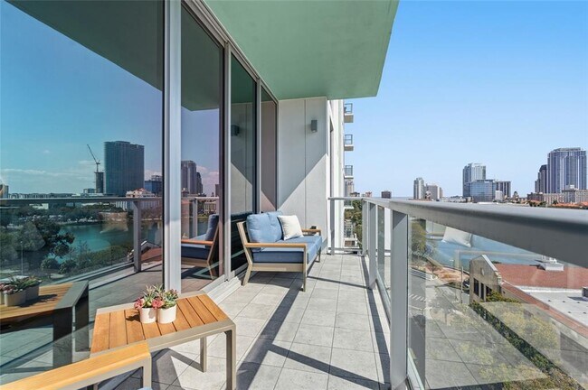 Building Photo - 777 3rd Ave N