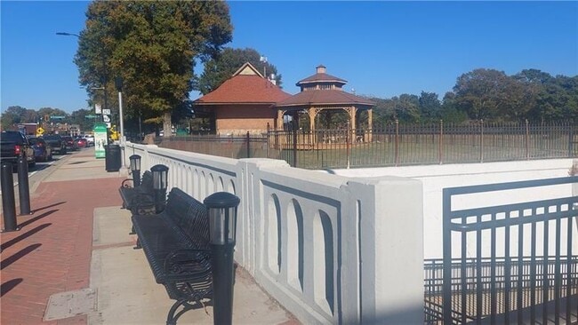 Building Photo - 6045 Capitol Knoll