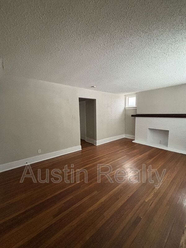 Building Photo - 7766 Gissler Ave