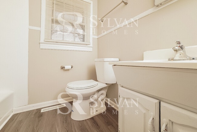 Building Photo - You will love this 3BR Home!