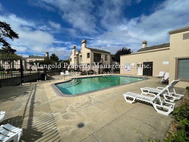 Building Photo - Comfortable 2-Bedroom 1-Bath Condo with Gr...