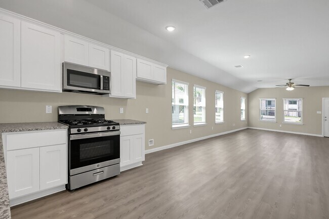 Building Photo - 811 Jefferson Ave