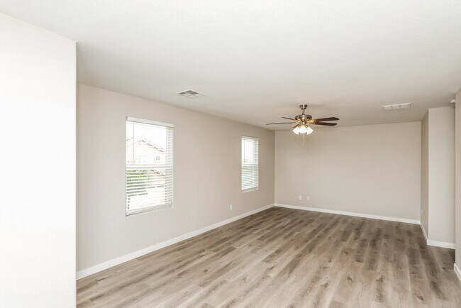 Building Photo - 8261 Oliver Twist Ln