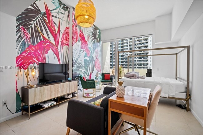 Building Photo - 1750 N Bayshore Dr