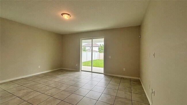 Building Photo - 14153 Dove Hollow Dr