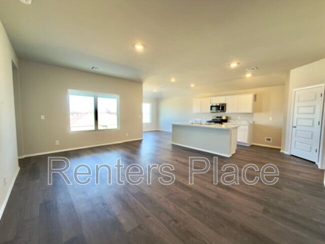 Building Photo - 1004 W Lawton Rd