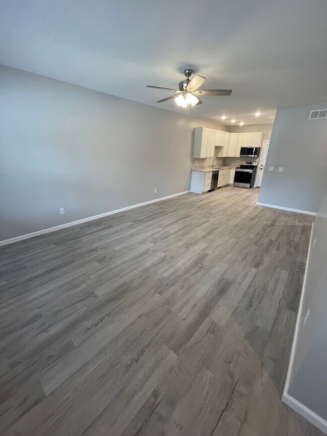 Building Photo - 94 Timber Hill Dr