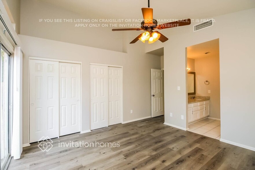 Building Photo - 6810 S Dennis Dr