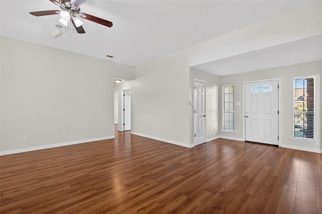 Building Photo - 1302 Silver Maple Dr