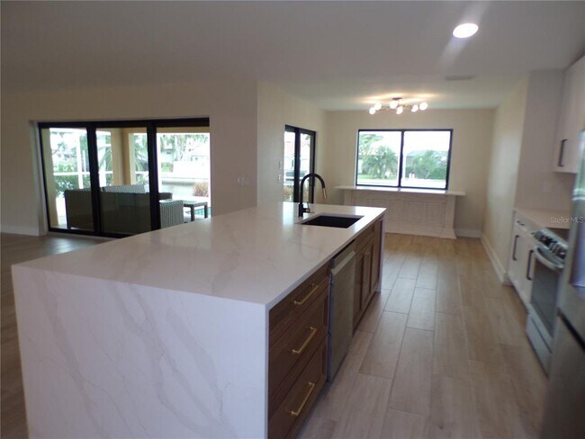 Building Photo - 510 Medici Ct