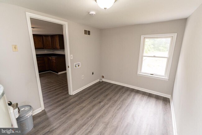 Building Photo - 11700 San Domingo Rd