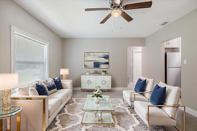 Building Photo - 807 S 12th St