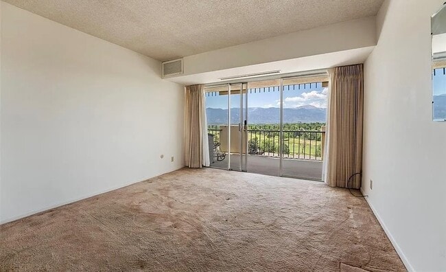 Building Photo - 411 Lakewood Cir