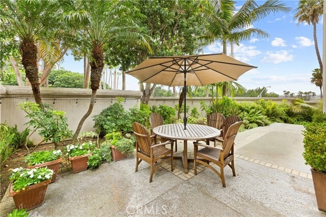 Building Photo - 1 Sea Cove Ln