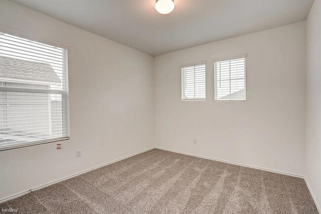 Building Photo - 209 Majestic Cedar Dr