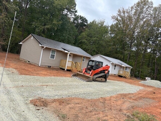 Primary Photo - 100 Piney Cross Dr